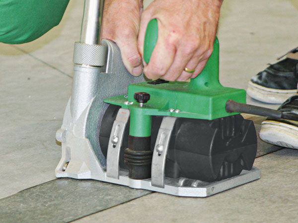 Инструмент для укладки линолеума